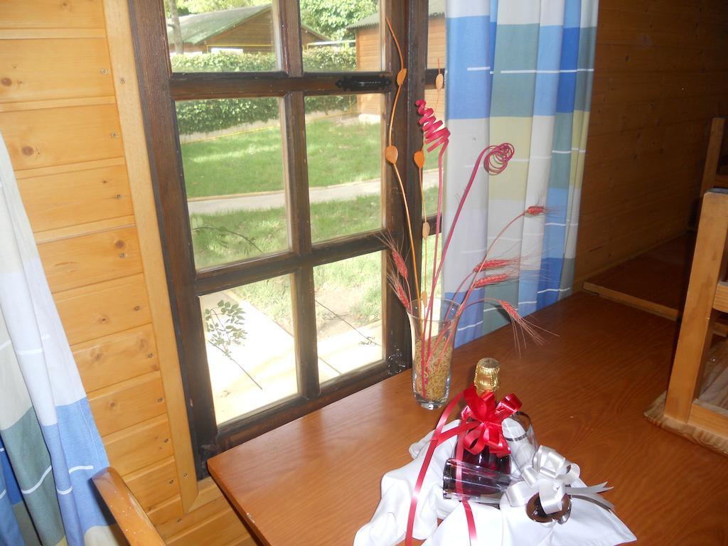 Camping Fuente de Piedra Buitenkant foto
